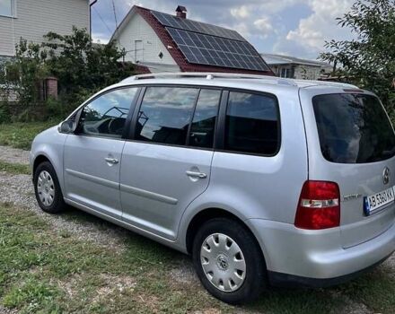 Серый Фольксваген Туран, объемом двигателя 1.6 л и пробегом 185 тыс. км за 5999 $, фото 3 на Automoto.ua