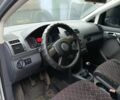 Сірий Фольксваген Туран, об'ємом двигуна 1.6 л та пробігом 270 тис. км за 5600 $, фото 4 на Automoto.ua