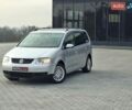 Серый Фольксваген Туран, объемом двигателя 1.9 л и пробегом 360 тыс. км за 5800 $, фото 1 на Automoto.ua