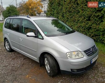 Серый Фольксваген Туран, объемом двигателя 1.6 л и пробегом 146 тыс. км за 4800 $, фото 3 на Automoto.ua