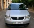 Сірий Фольксваген Туран, об'ємом двигуна 1.6 л та пробігом 306 тис. км за 6000 $, фото 1 на Automoto.ua