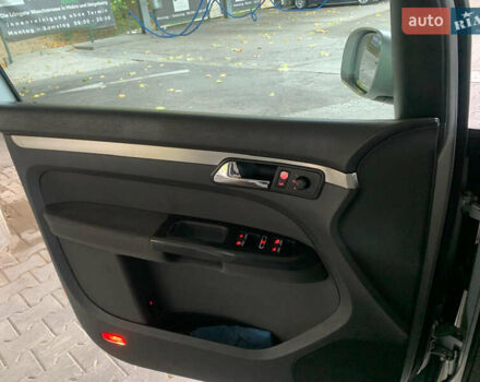 Серый Фольксваген Туран, объемом двигателя 2 л и пробегом 298 тыс. км за 6750 $, фото 13 на Automoto.ua