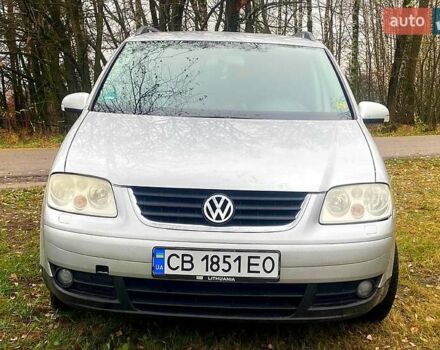 Серый Фольксваген Туран, объемом двигателя 1.9 л и пробегом 365 тыс. км за 5500 $, фото 4 на Automoto.ua