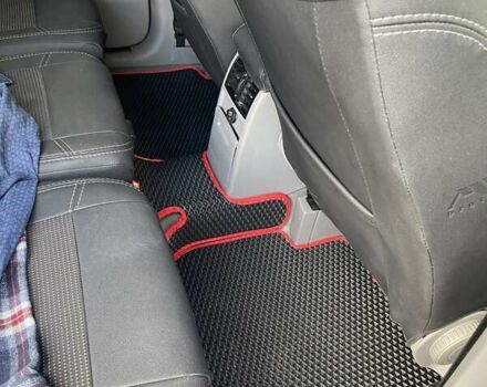 Серый Фольксваген Туран, объемом двигателя 1.6 л и пробегом 270 тыс. км за 5100 $, фото 17 на Automoto.ua