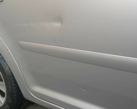 Серый Фольксваген Туран, объемом двигателя 1.6 л и пробегом 210 тыс. км за 4500 $, фото 6 на Automoto.ua