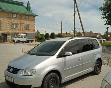 Сірий Фольксваген Туран, об'ємом двигуна 1.6 л та пробігом 259 тис. км за 6200 $, фото 2 на Automoto.ua