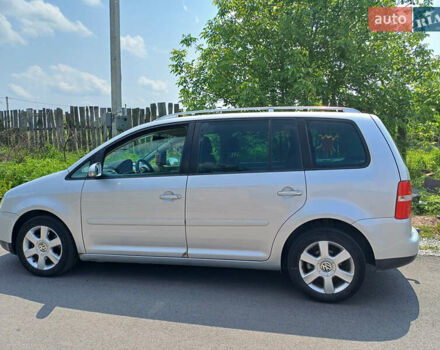 Серый Фольксваген Туран, объемом двигателя 2 л и пробегом 259 тыс. км за 5600 $, фото 27 на Automoto.ua