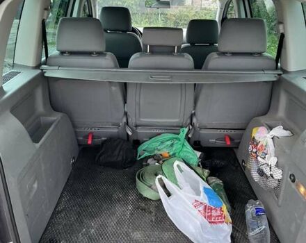 Серый Фольксваген Туран, объемом двигателя 1.6 л и пробегом 185 тыс. км за 5999 $, фото 38 на Automoto.ua