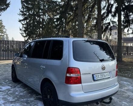 Сірий Фольксваген Туран, об'ємом двигуна 1.6 л та пробігом 236 тис. км за 4799 $, фото 7 на Automoto.ua