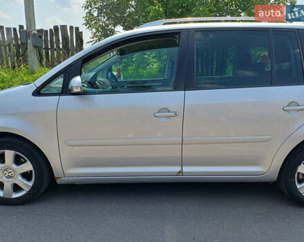 Серый Фольксваген Туран, объемом двигателя 2 л и пробегом 259 тыс. км за 5600 $, фото 16 на Automoto.ua