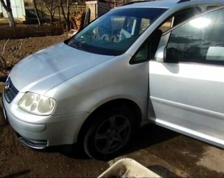 Сірий Фольксваген Туран, об'ємом двигуна 1.6 л та пробігом 261 тис. км за 5200 $, фото 6 на Automoto.ua