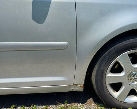 Серый Фольксваген Туран, объемом двигателя 2 л и пробегом 259 тыс. км за 5600 $, фото 28 на Automoto.ua