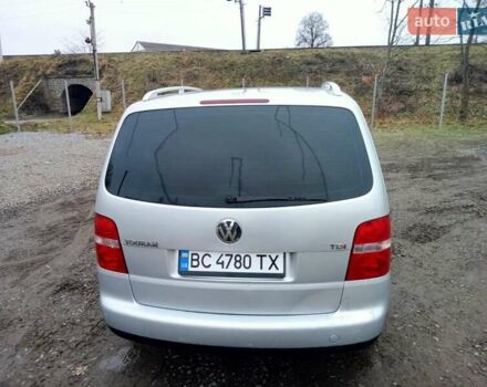 Серый Фольксваген Туран, объемом двигателя 1.9 л и пробегом 325 тыс. км за 5650 $, фото 5 на Automoto.ua