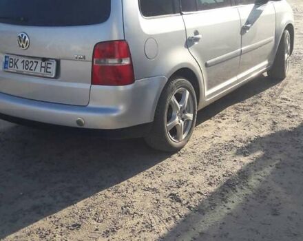 Серый Фольксваген Туран, объемом двигателя 1.9 л и пробегом 297 тыс. км за 5500 $, фото 5 на Automoto.ua