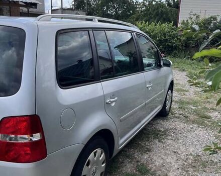 Серый Фольксваген Туран, объемом двигателя 1.6 л и пробегом 185 тыс. км за 5999 $, фото 4 на Automoto.ua