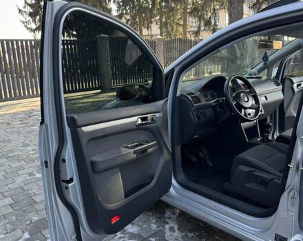 Сірий Фольксваген Туран, об'ємом двигуна 1.6 л та пробігом 236 тис. км за 4799 $, фото 10 на Automoto.ua