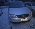 Сірий Фольксваген Туран, об'ємом двигуна 1.9 л та пробігом 330 тис. км за 2400 $, фото 1 на Automoto.ua