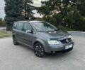 Сірий Фольксваген Туран, об'ємом двигуна 1.6 л та пробігом 269 тис. км за 4499 $, фото 1 на Automoto.ua