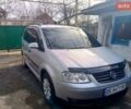 Сірий Фольксваген Туран, об'ємом двигуна 1.6 л та пробігом 300 тис. км за 6300 $, фото 1 на Automoto.ua