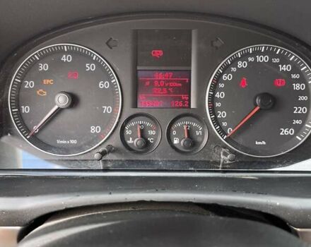 Серый Фольксваген Туран, объемом двигателя 1.6 л и пробегом 185 тыс. км за 5999 $, фото 34 на Automoto.ua