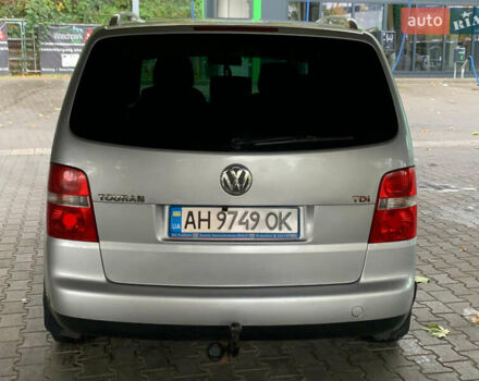 Серый Фольксваген Туран, объемом двигателя 2 л и пробегом 298 тыс. км за 6750 $, фото 6 на Automoto.ua