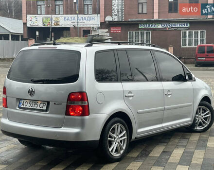 Серый Фольксваген Туран, объемом двигателя 1.9 л и пробегом 290 тыс. км за 4600 $, фото 5 на Automoto.ua
