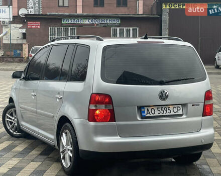 Серый Фольксваген Туран, объемом двигателя 1.9 л и пробегом 290 тыс. км за 4600 $, фото 6 на Automoto.ua