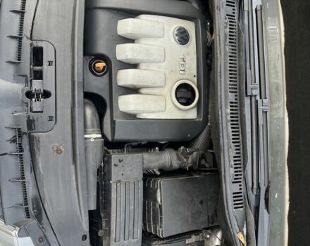 Серый Фольксваген Туран, объемом двигателя 1.9 л и пробегом 300 тыс. км за 3100 $, фото 7 на Automoto.ua