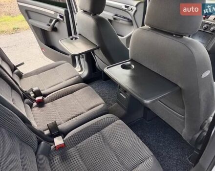 Серый Фольксваген Туран, объемом двигателя 1.6 л и пробегом 171 тыс. км за 6250 $, фото 48 на Automoto.ua