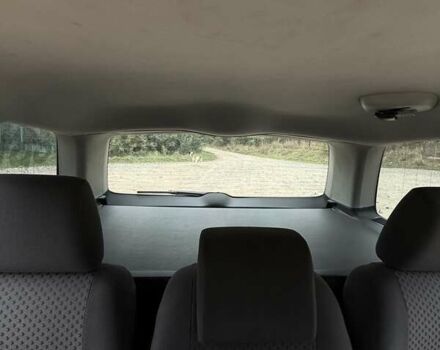 Серый Фольксваген Туран, объемом двигателя 1.9 л и пробегом 353 тыс. км за 5305 $, фото 19 на Automoto.ua