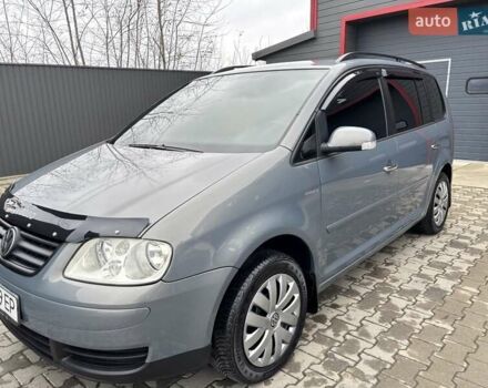 Серый Фольксваген Туран, объемом двигателя 1.9 л и пробегом 281 тыс. км за 6700 $, фото 21 на Automoto.ua