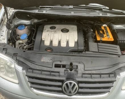 Серый Фольксваген Туран, объемом двигателя 2 л и пробегом 280 тыс. км за 3572 $, фото 8 на Automoto.ua