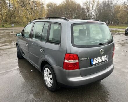 Сірий Фольксваген Туран, об'ємом двигуна 1.9 л та пробігом 271 тис. км за 3018 $, фото 3 на Automoto.ua