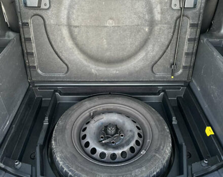 Серый Фольксваген Туран, объемом двигателя 1.6 л и пробегом 228 тыс. км за 4700 $, фото 29 на Automoto.ua