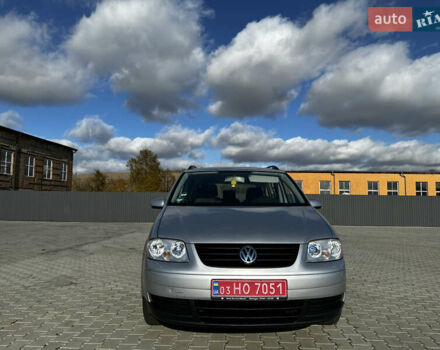 Серый Фольксваген Туран, объемом двигателя 1.6 л и пробегом 228 тыс. км за 4700 $, фото 12 на Automoto.ua