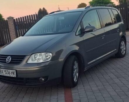 Серый Фольксваген Туран, объемом двигателя 1.98 л и пробегом 219 тыс. км за 5300 $, фото 7 на Automoto.ua