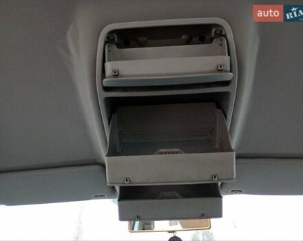 Серый Фольксваген Туран, объемом двигателя 1.6 л и пробегом 238 тыс. км за 4299 $, фото 17 на Automoto.ua