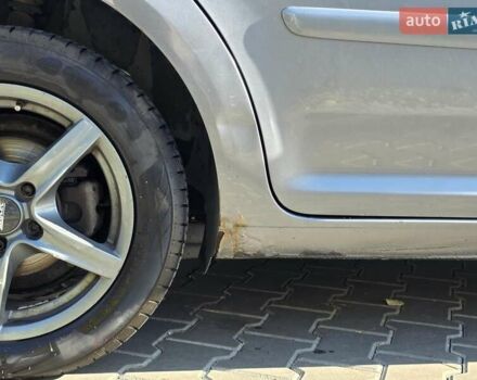 Серый Фольксваген Туран, объемом двигателя 2 л и пробегом 358 тыс. км за 4500 $, фото 8 на Automoto.ua