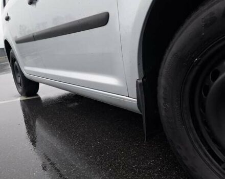 Серый Фольксваген Туран, объемом двигателя 1.6 л и пробегом 207 тыс. км за 5700 $, фото 13 на Automoto.ua