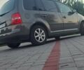 Серый Фольксваген Туран, объемом двигателя 1.98 л и пробегом 219 тыс. км за 5300 $, фото 4 на Automoto.ua