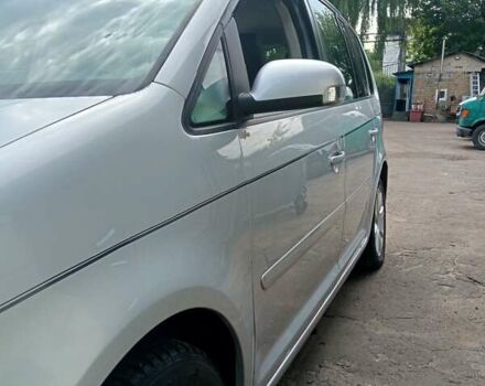 Сірий Фольксваген Туран, об'ємом двигуна 1.98 л та пробігом 196 тис. км за 5990 $, фото 2 на Automoto.ua