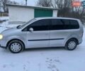 Серый Фольксваген Туран, объемом двигателя 1.6 л и пробегом 220 тыс. км за 3900 $, фото 4 на Automoto.ua