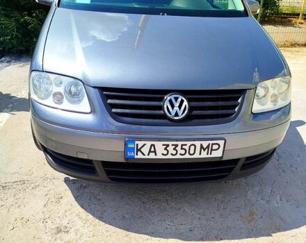 Сірий Фольксваген Туран, об'ємом двигуна 1.6 л та пробігом 280 тис. км за 5500 $, фото 1 на Automoto.ua