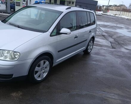 Сірий Фольксваген Туран, об'ємом двигуна 1.9 л та пробігом 284 тис. км за 5500 $, фото 4 на Automoto.ua