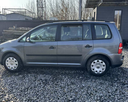 Серый Фольксваген Туран, объемом двигателя 0 л и пробегом 250 тыс. км за 5500 $, фото 6 на Automoto.ua