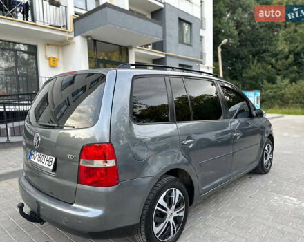 Сірий Фольксваген Туран, об'ємом двигуна 1.9 л та пробігом 350 тис. км за 4950 $, фото 5 на Automoto.ua