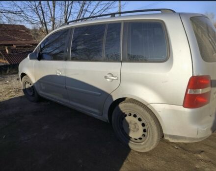 Серый Фольксваген Туран, объемом двигателя 2 л и пробегом 3 тыс. км за 2950 $, фото 2 на Automoto.ua