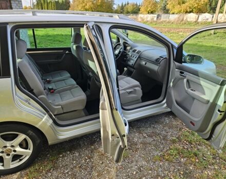 Серый Фольксваген Туран, объемом двигателя 2 л и пробегом 380 тыс. км за 2350 $, фото 7 на Automoto.ua