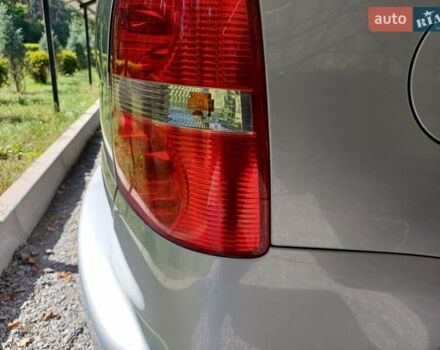 Серый Фольксваген Туран, объемом двигателя 1.6 л и пробегом 270 тыс. км за 5199 $, фото 4 на Automoto.ua