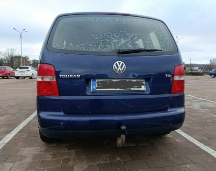 Сірий Фольксваген Туран, об'ємом двигуна 2 л та пробігом 300 тис. км за 2349 $, фото 3 на Automoto.ua